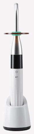 Curing light